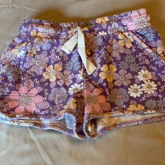 Cotton:On size 4 shorts bundle. Good condition. - Picture 5 of 10